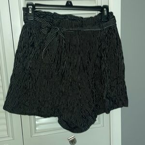 H&M black and grey paper bag shorts with tie